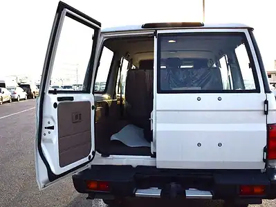 2025 Toyota Land Cruiser LC 78 HARDTOP White Brown Manual