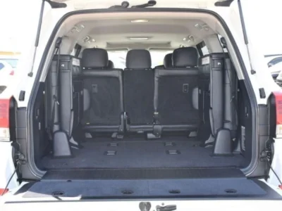 2017 Toyota Land Cruiser 4.5 litre 8 Cylinder Engine RHD White Grey