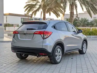 2019 Honda HR-V EX 4 Cylinders Engine Silver Beige SUV GCC Specs