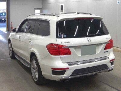 2013 Mercedes-Benz GL550 4.7 litres V8 Engine Petrol White Black SUV