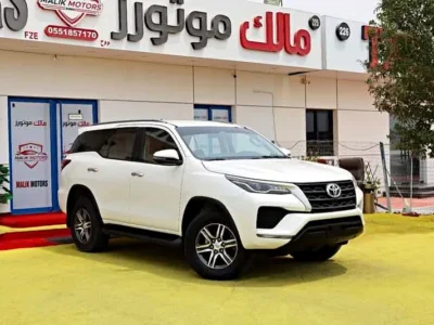 2022 Toyota Fortuner EXR 4 Cylinders Engine White Brown SUV GCC Specs