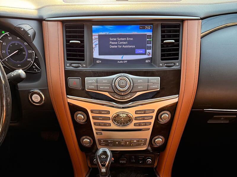 2019 INFINITI QX80 LUXE 4x4 5.6 litre V8 Cylinder Engine White Tan SUV Full Option