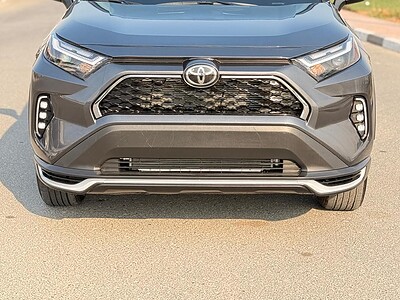 2024 TOYOTA RAV 4 XLE 2.5 liters V4 Cylinder Engine Petrol Grey Black SUV