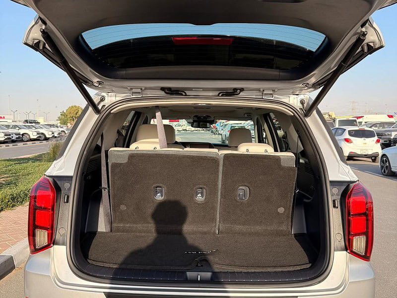 2022 HYUNDAI Palisade SEL 3.8 L V6 Engine Silver White SUV FWD Full Option