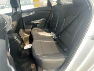 2025 Kia K3 Other K3 1.5L COMFORT 4 Cylinder Engine White Black Sedan