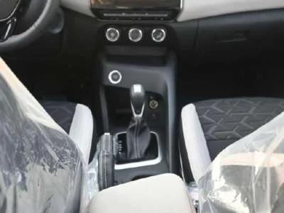 2025 Nissan Magnite SL TURBO CVT 4 Cylinders Engine Red Black SUV