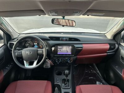 2025 Toyota Hilux DLX BASIC 2.7 4 Cylinder Engine PETROL White Red