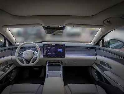 2025 BYD HAN PHEV 4 Cylinders Engine Silver White Sedan FWD