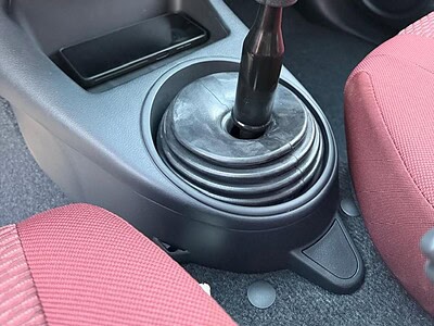 2025 Toyota Hilux GL 2 2.4L 4 Cylinders Engine AWD White Red GCC Specs