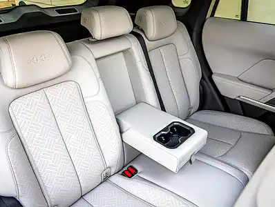 2025 BYD Leopard Titanium 3 4WD Max Electric 450 - 550 KM Beige White SUV