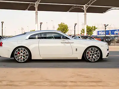 2015 Rolls-Royce Wraith Standard Smooth and powerful V12 White Red Coupe
