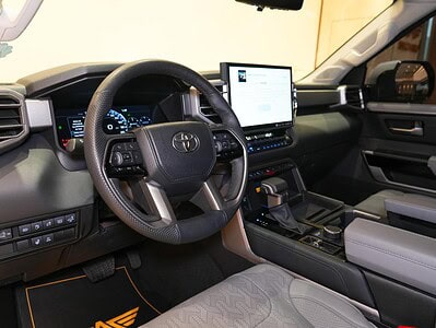 2024 Toyota Tundra HYBRID LIMITED i-FORCE MAX twin-turbo V6 Engine White Grey