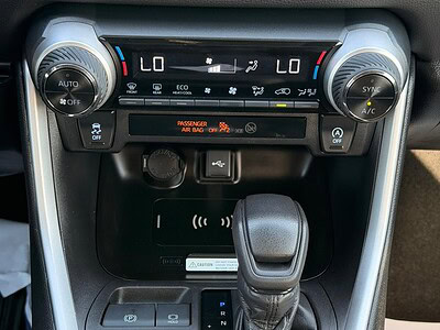 2021 TOYOTA RAV 4 XLE 2.5 L V4 Engine Green Black SUV Full Option