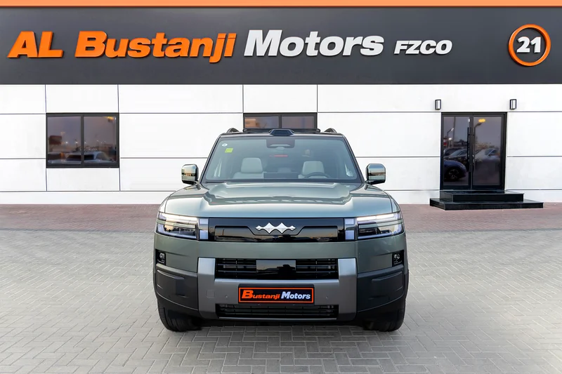 2025 BYD Leopard Titanium 7 Hybrid 4 Cylinder Engine Grey White SUV