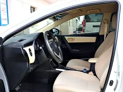 2018 Toyota Corolla XLI 4 Cylinders Engine Petrol White Beige Sedan