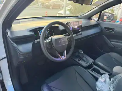 2025 Toyota Corolla Cross Hybrid 4 Cylinders Engine White Black Crossover