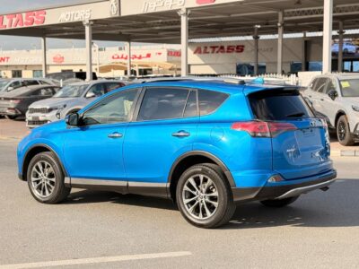 2018 TOYOTA RAV 4 LIMITED 2.5 litres V4 Cylinder Engine Blue Black SUV
