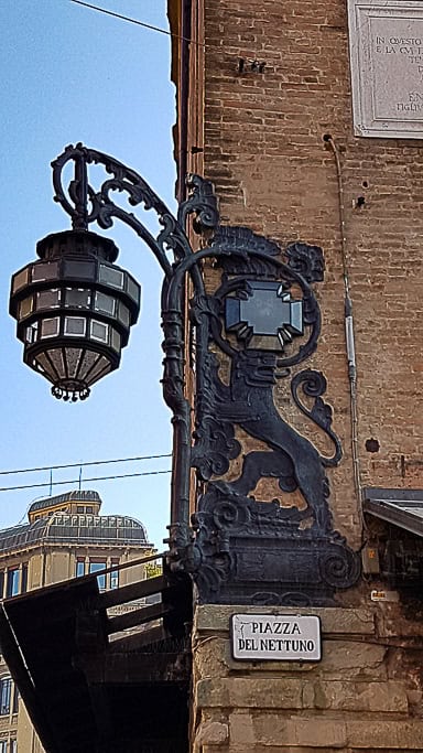 Lampione dei Neonati in Bologna