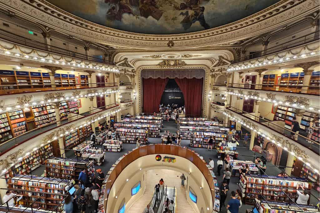 El Ateneo Grand Splendid Bookstore is considered one of the most beautiful bookstores in the world. Visiting it is one of the best things to do in Buenos Aires.