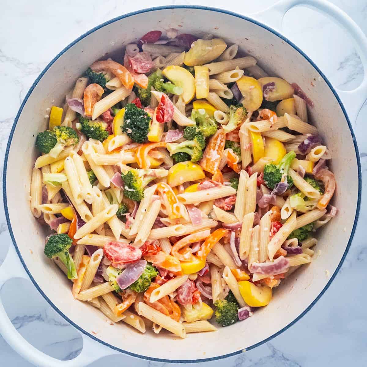 creamy-pasta-primavera-in-a-cooking-pot