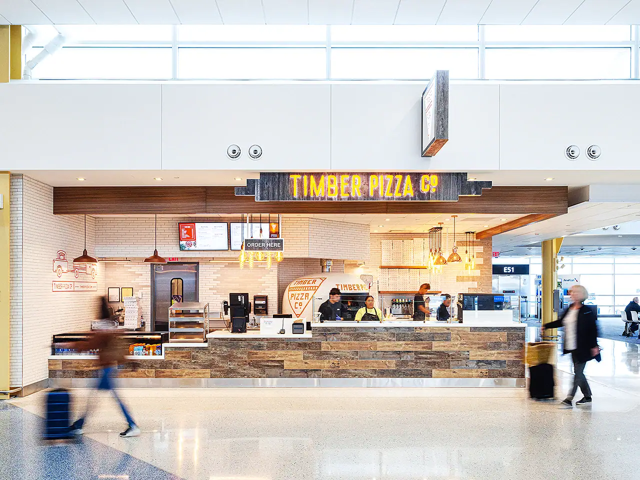 Timber Pizza Restaurant at Ronald Reagan Washington National Airport (View from front)