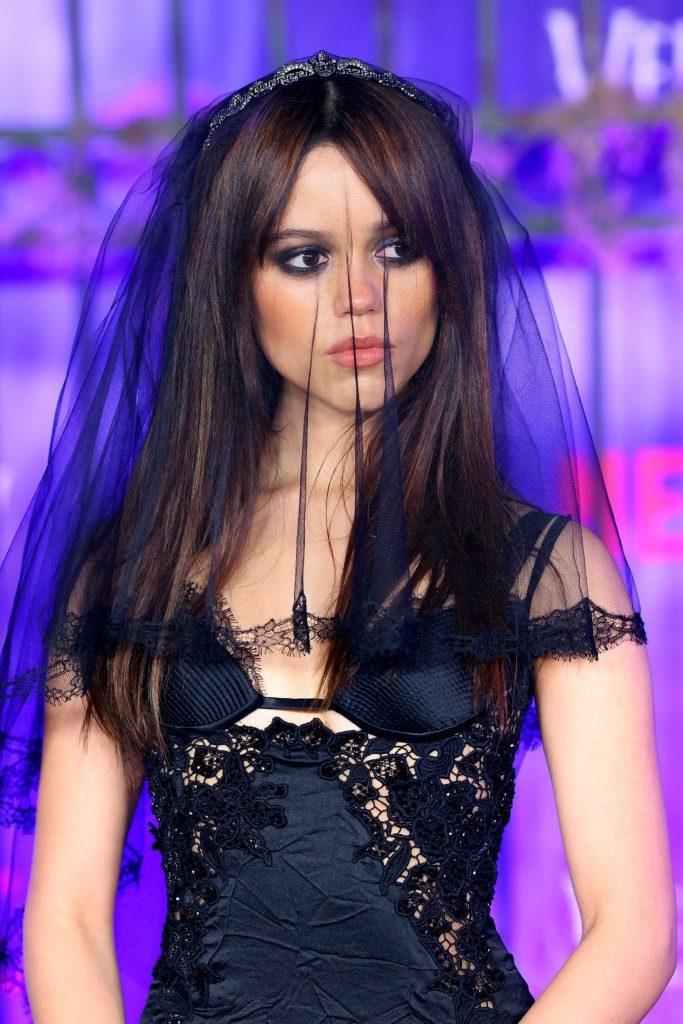 Jenna Ortega Wore A Gothic Bridal From Versace SS23 For The Premiere of Netflix’s Wednesday Series