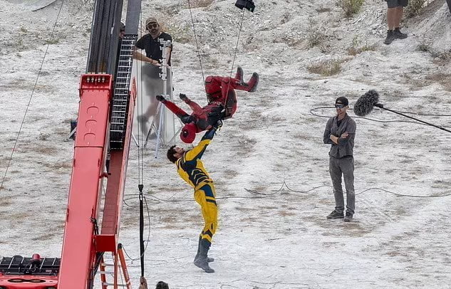 Deadpool 3: Leaked Filming Footage Shows Epic Deadpool Vs. Wolverine