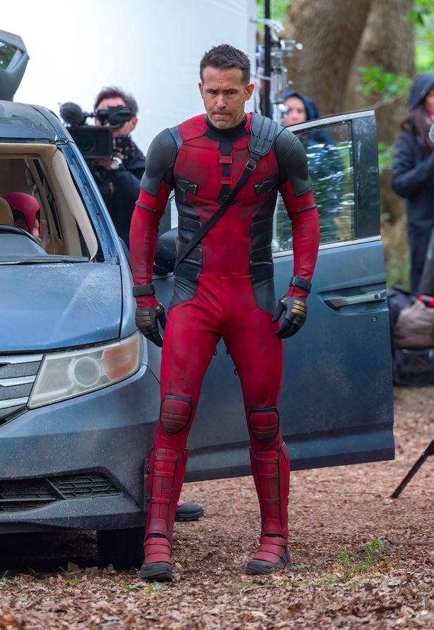 First Look: Ryan Reynolds in Deadpool Costume on "Deadpool 3" Set