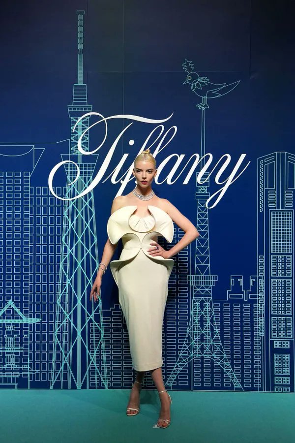 Anya Taylor-Joy Hailey Bieber and Florence Pugh at Tiffany & Co.'s Omotesando Store