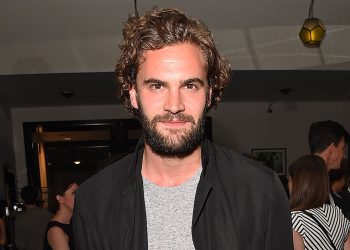 Tom Bateman Joins 'Hedda' Cast, Replacing Callum Turner