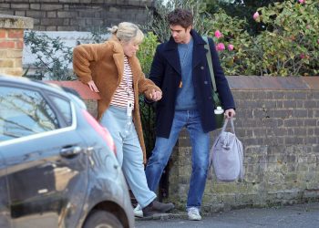 Director John Crowley Reveals Fall 2024 Release for 'We Live in Time' Starring Florence Pugh and Andrew Garfield