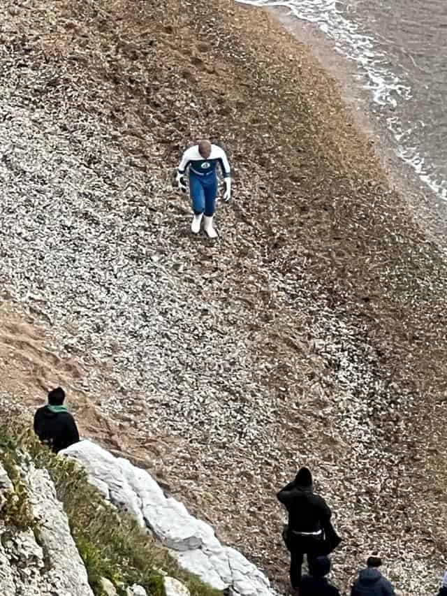 New Look at Joseph Quinn as Johnny Storm on the Set of Marvel's The Fantastic Four: First Steps