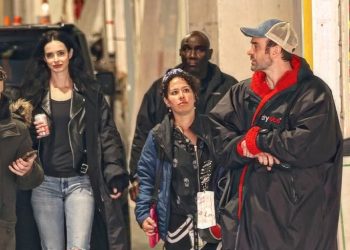 Krysten Ritter and Charlie Cox were spotted filming Daredevil: Born Again Season 2 in Brooklyn, NYC, marking the return of Jessica Jones and Daredevil to the Marvel universe.