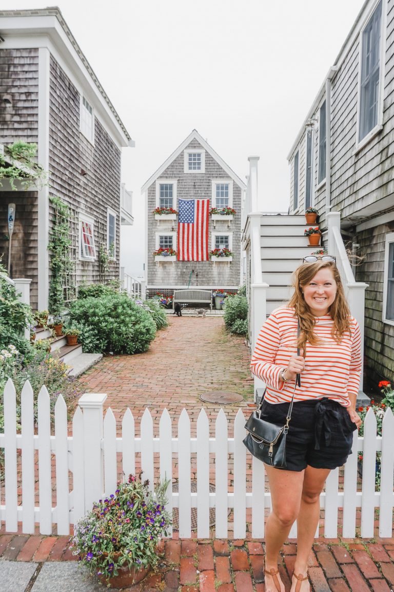 Visiting Cape Cod? Want to know how to spend a day in Provincetown? Located at the northernmost tip of Cape Cod, Provincetown is perfect for a day trip!