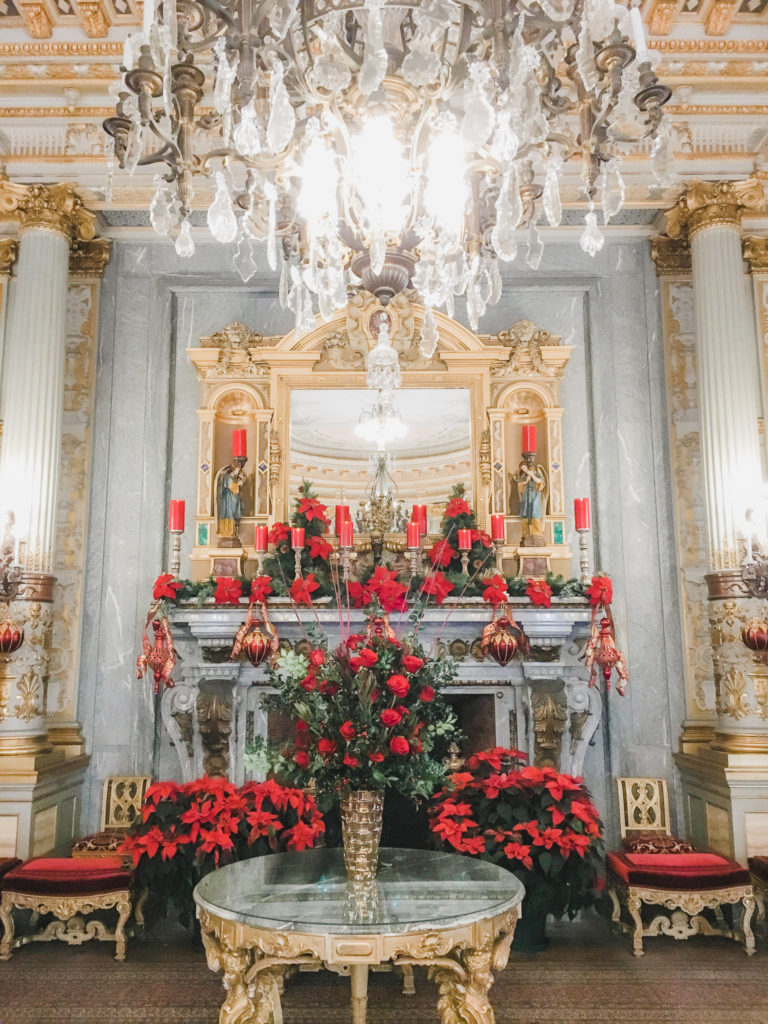 Here are the best things to do in Newport Rhode Island in the winter and how to visit the gilded mansions at Christmas!