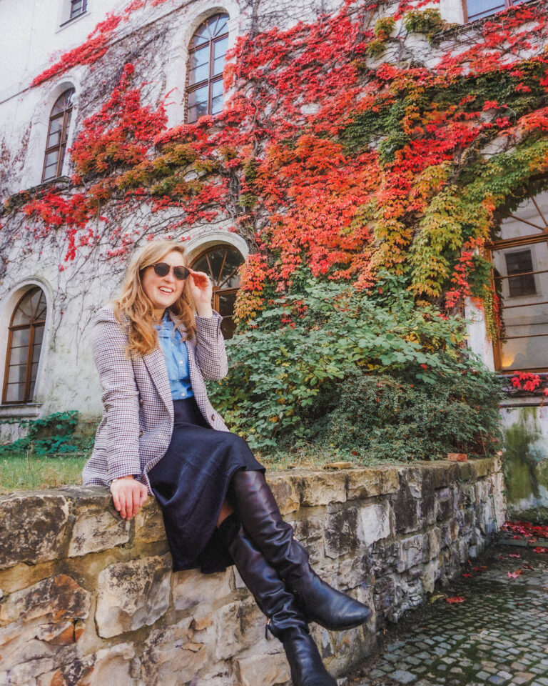 Looking to spend a long weekend in Prague this autumn? Here's the perfect itinerary to see Prague's fall foliage and spend 3 days in Prague!