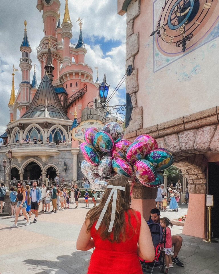 Keeping reading for the opening times Disneyland Paris and how to completely maximize your stay at one of the most magical places on earth!