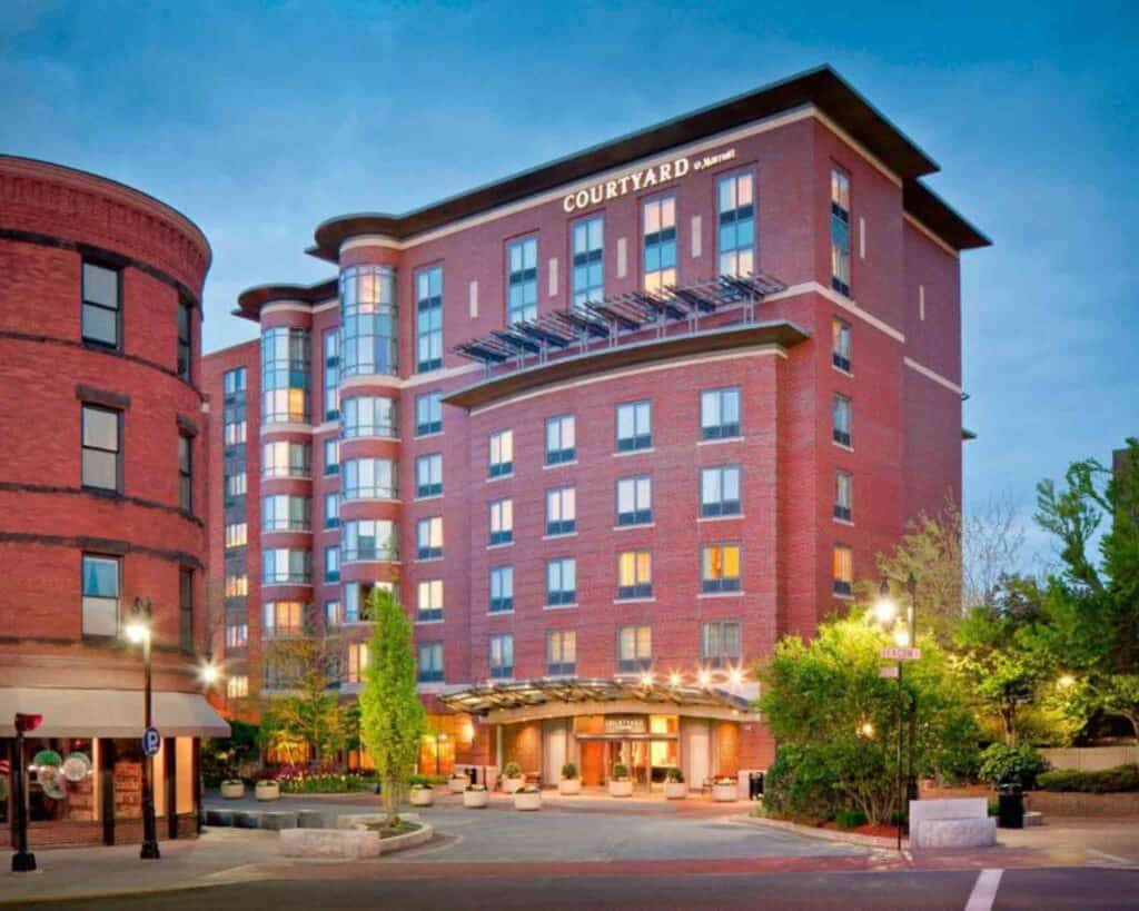 The Courtyard Marriott Brookline blends in with the red brick architecture and brownstones of the surrounding residential neighborhood.