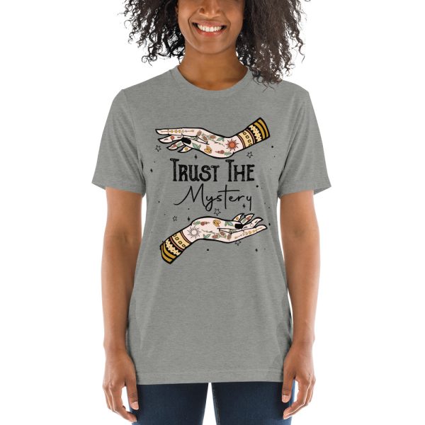 Trust the Mystery | Short sleeve t-shirt