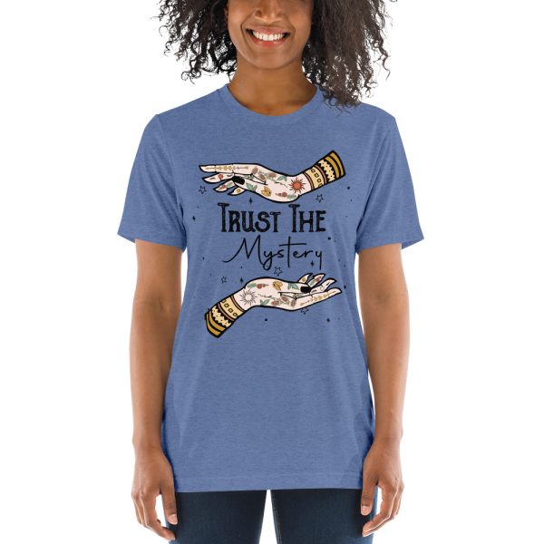 Trust the Mystery | Short sleeve t-shirt