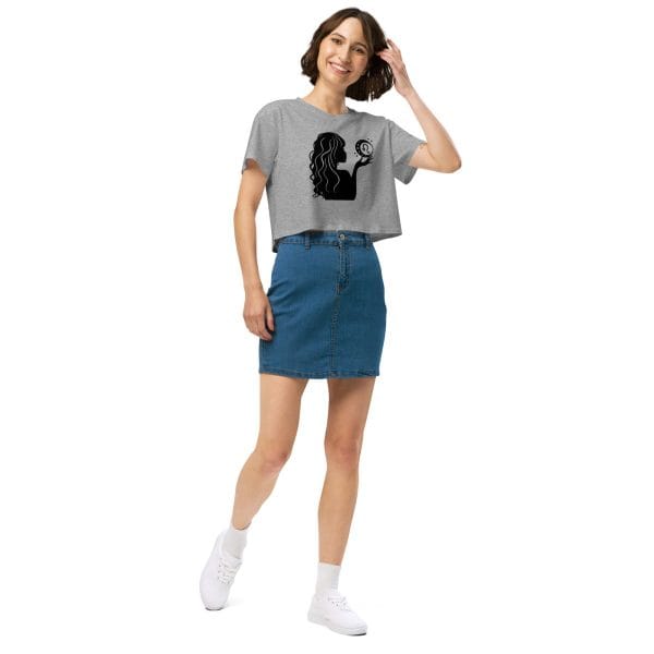 Leo woman | Women’s crop top