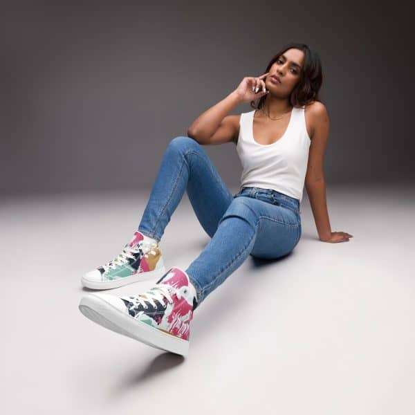 Abstract | Women’s high top canvas shoes