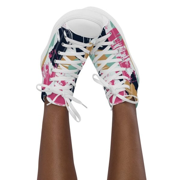 Abstract | Women’s high top canvas shoes
