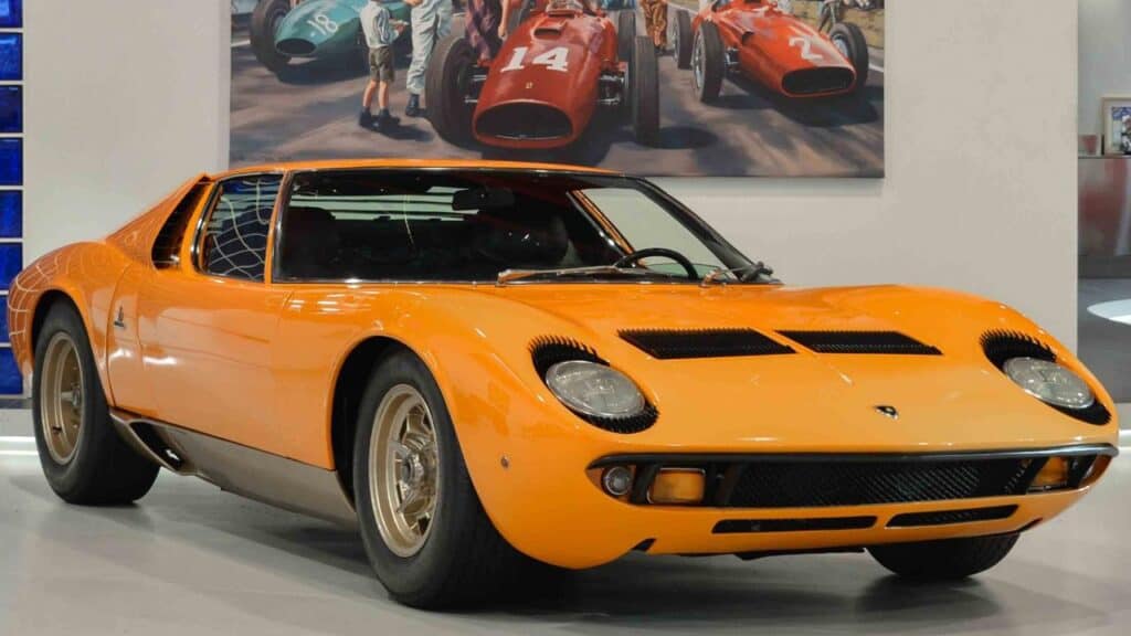 Lamborghini Miura P400