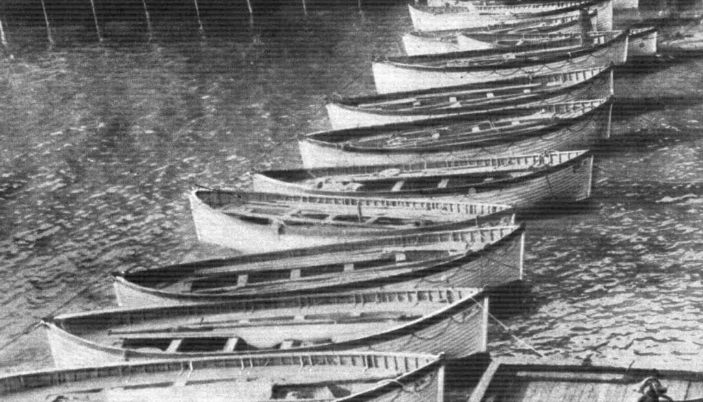 Utwato tw'ubuzima (lifeboats) twifashishijwe mu gutabara abantu