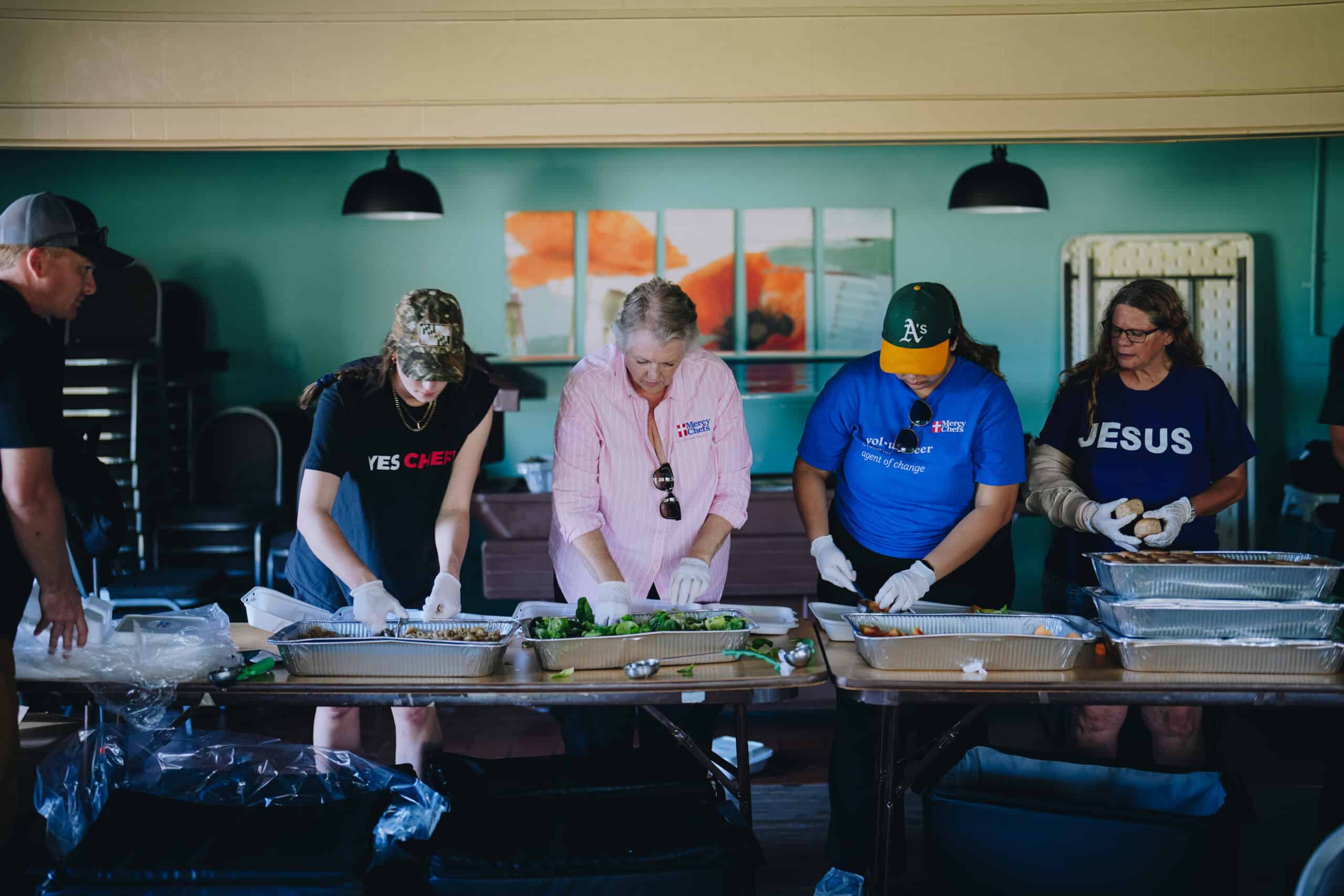 Mercy Chefs Partners with Bayside Church to Serve Communities Recovering from Hurricane Milton