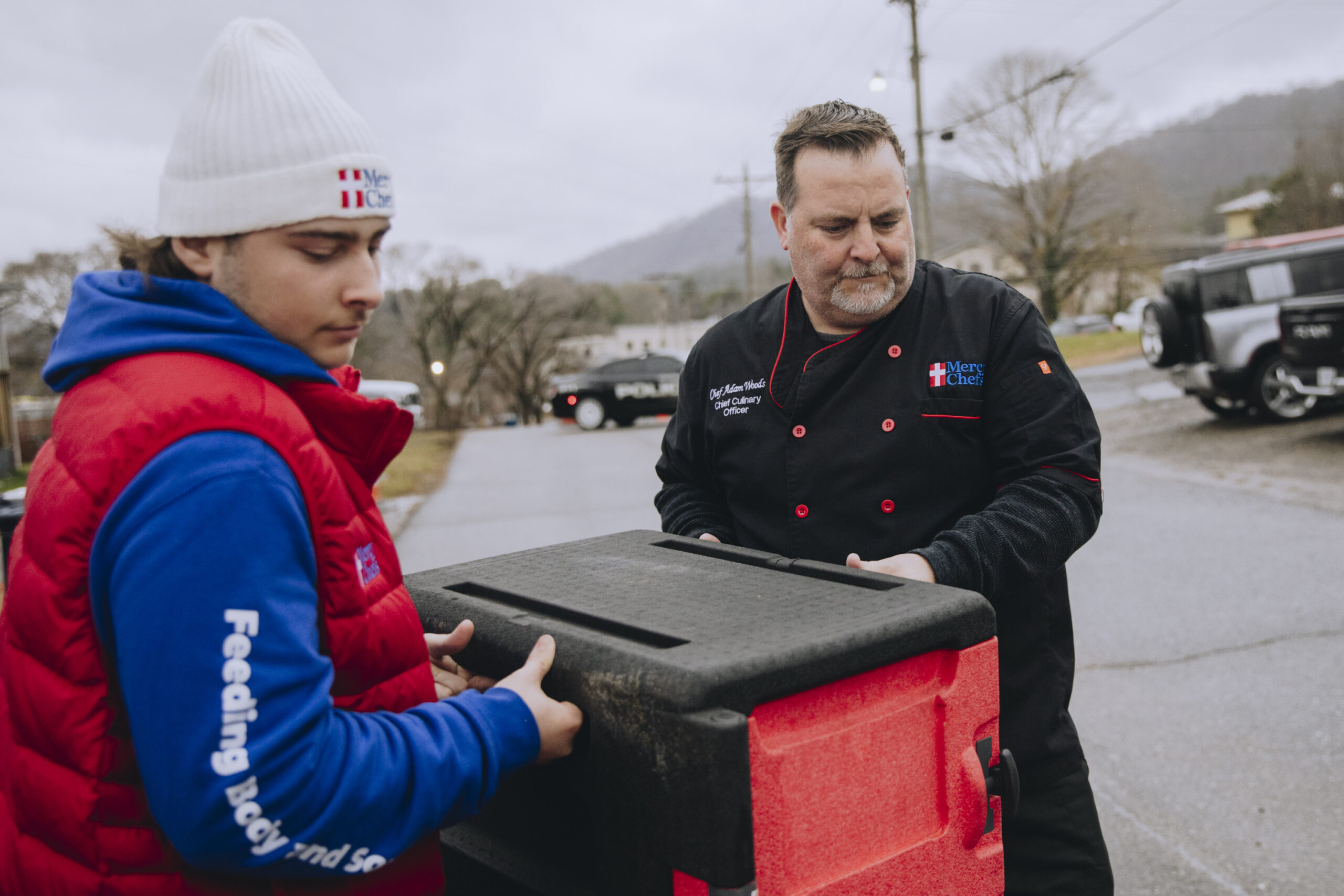 Mercy Chefs and NASCAR Drivers Bring Thanksgiving Joy to Hurricane-Impacted Burnsville