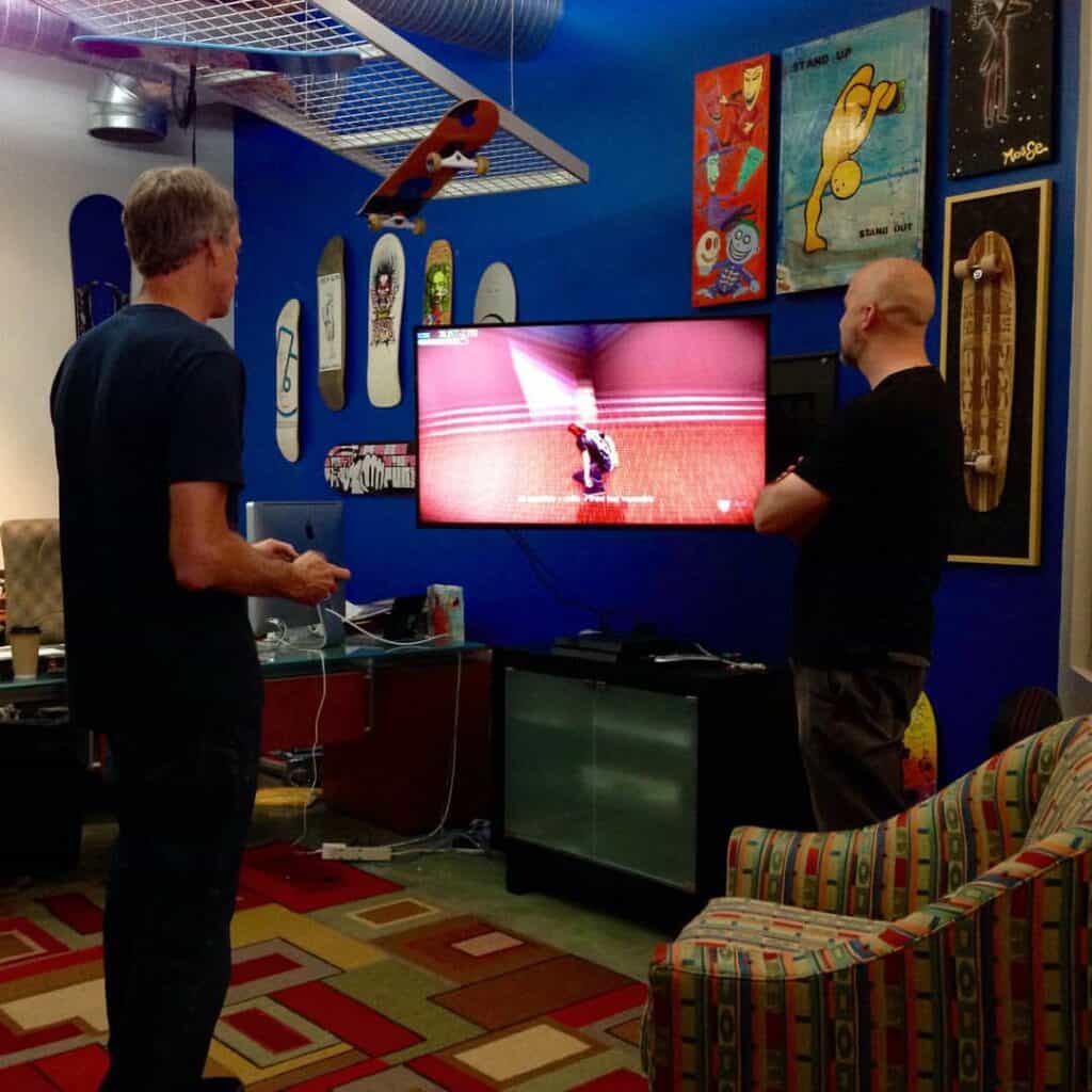 Tony_Hawk_playing_THPS5