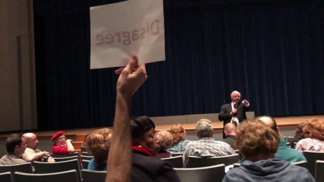 @iamsambee Have you seen this video of Joe Barton (a state representative) yelling at his constituents to shut up?