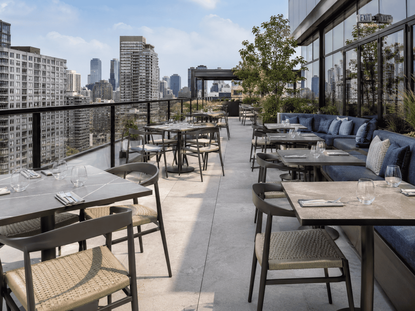 Cafe bistro wicker dining chairs for restaurant projects